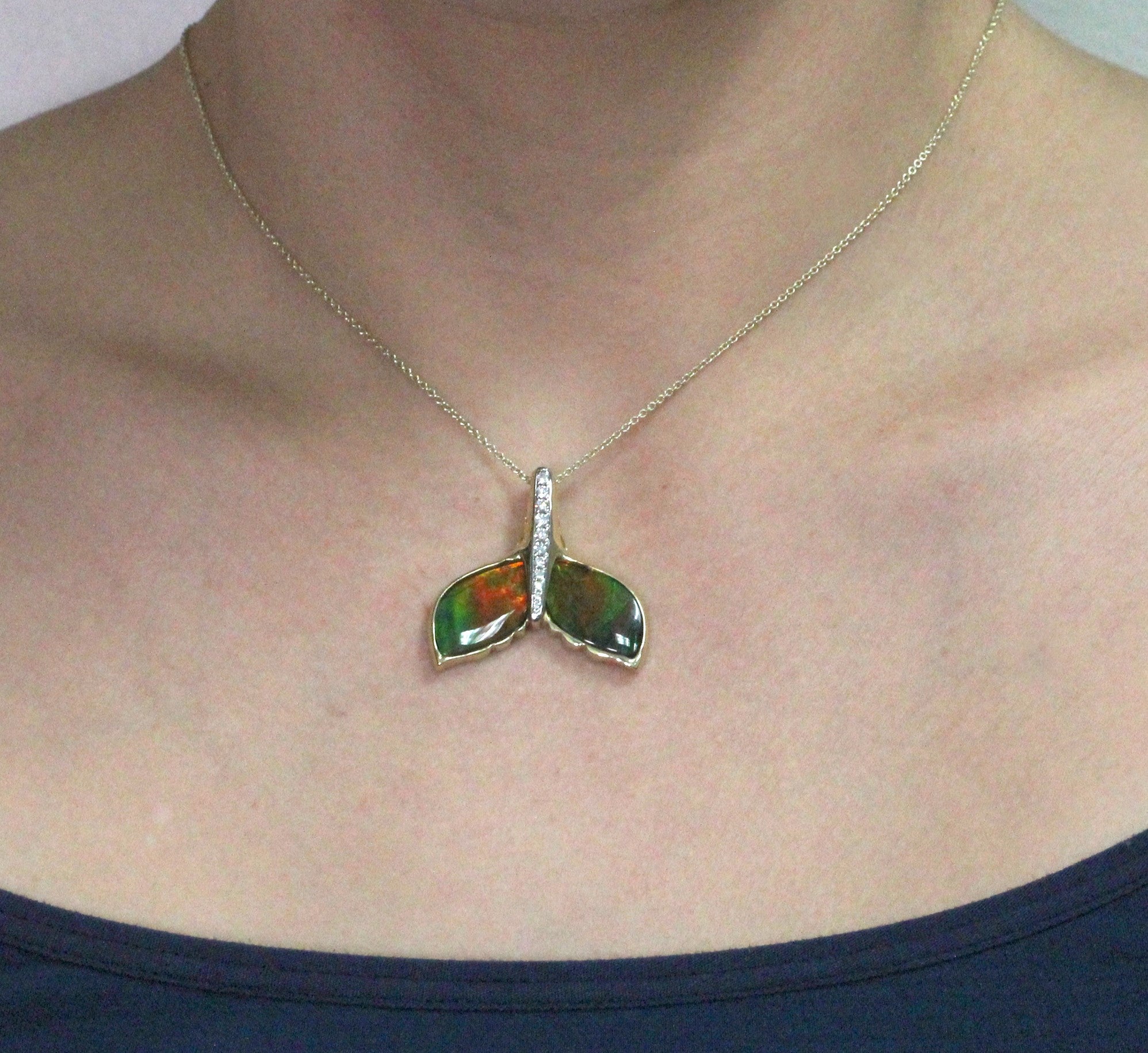 14K Yellow Gold 8.84ct Ammolite and Diamond 0.26ct (SI1-VS, G-H ) Whale Tail Necklace