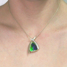 14K Yellow Gold 11.58ct Ammolite and Diamond 0.28ct (SI1-VS, G-H ) Necklace