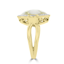 14k Yellow Gold, 4.25cts Gold Quartz and 0.26cts TDW Diamond  (G-H, SI1-VS) Ring