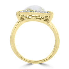 14k Yellow Gold, 4.25cts Gold Quartz and 0.26cts TDW Diamond  (G-H, SI1-VS) Ring