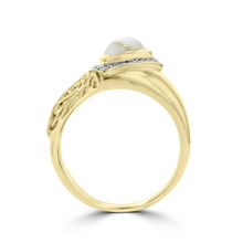 14K Yellow Gold ring with Gold Quartz 1.38cts and Diamond 0.16ct TDW (SI1-VS, G-H)