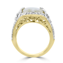 14K Yellow gold, Gold Quartz 5.18cts and Diamond 0.65cts TDW (SI1-VS, G-H) Ring