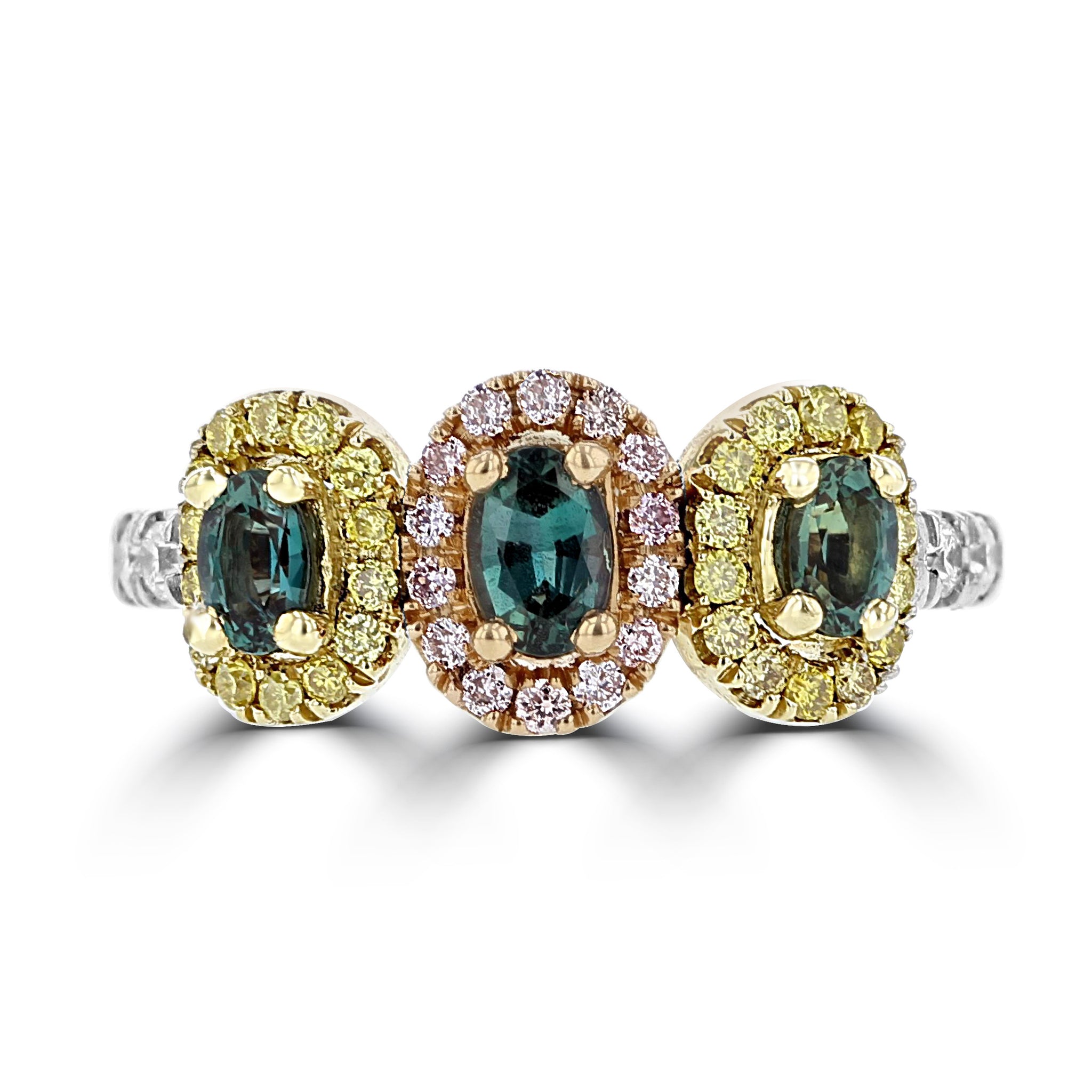 18K Gold, Brazilian Alexandrite 0.76cts & Diamond 0.64cts TDW (SI1-VS, G-H) Ring by La Vita Vital