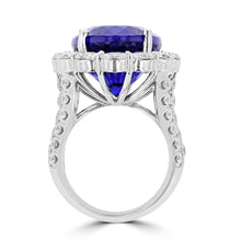 18K White God Tanzanite 25.12cts and Diamond 4.35cts TDW (VS1-VS2, G-H) Ring